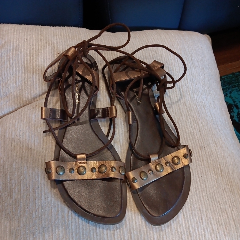 Amanda Smith Troy Lace up Leather Gold studded sandal Sz. 7 1/2M Vintage